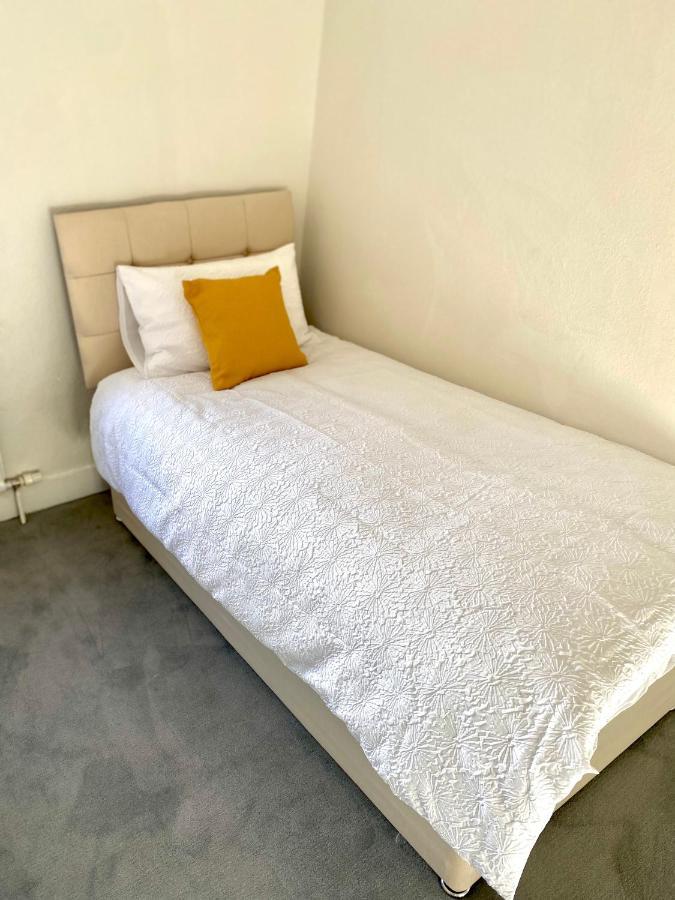 Modern 1 Bedroom Flat In Paddington ลอนดอน ภายนอก รูปภาพ